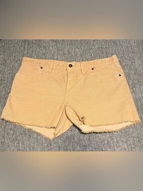 Like New - Carve Designs Oahu 4” Tan Corduroy Shorts